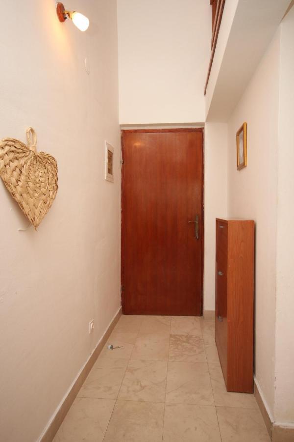 Apartments By The Sea Drvenik Donja Vala, Makarska - 6658 Exterior photo